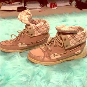 Speedy top sided high tops